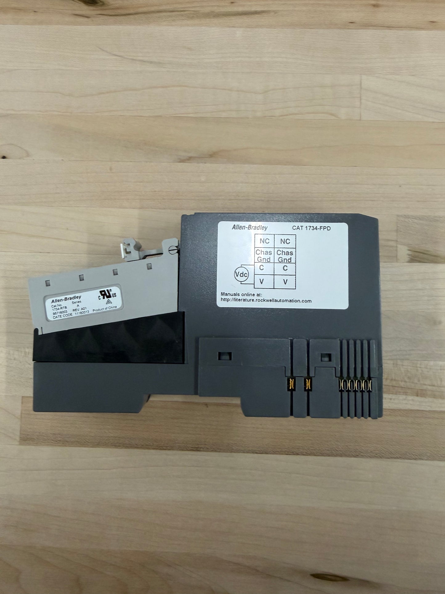 ALLEN BRADLEY 1734-FPD with ALLEN BRADLEY 1734-RTB